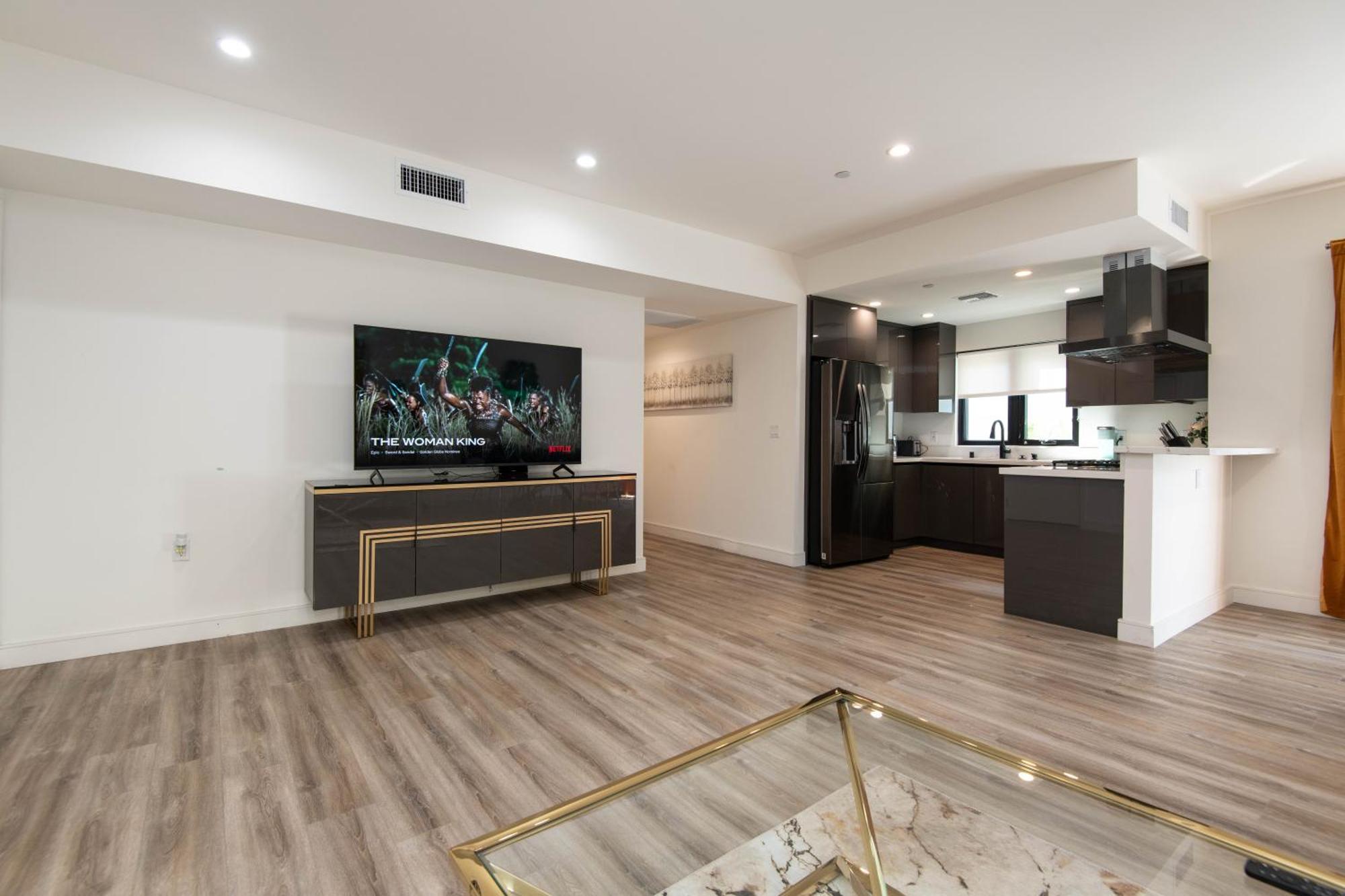 Regency Modern Apartments Glendale Exterior foto